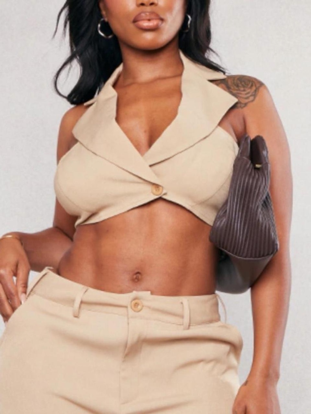 PrettyLittleThing Beige Sleeveless Cropped Blazer Top